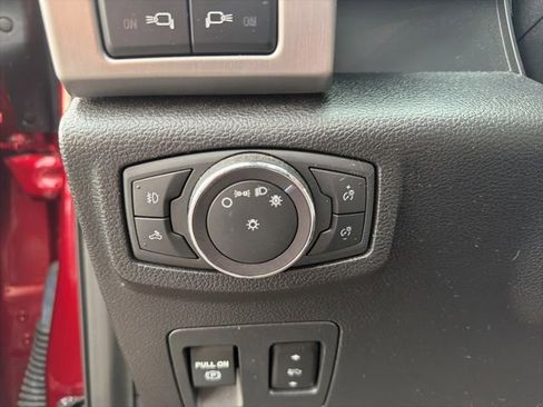 Used 2019 Ford F150 Platinum w/ Equipment Group 701A Luxury AWD/4WD image 18
