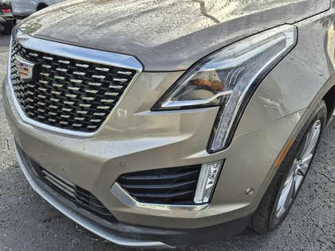 Used 2023 Cadillac XT5 Premium Luxury w/ Technology Package FWD image 9