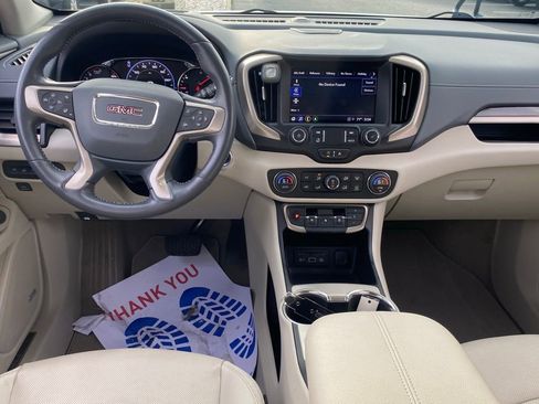 Used 2022 GMC Terrain Denali image 8