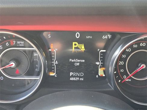 Used 2019 Jeep Wrangler Unlimited Rubicon image 2