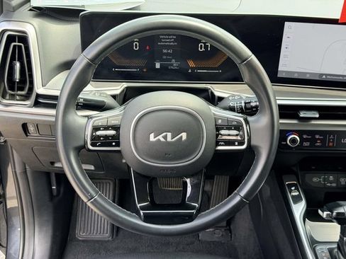 Used 2024 Kia Sorento S AWD/4WD image 18