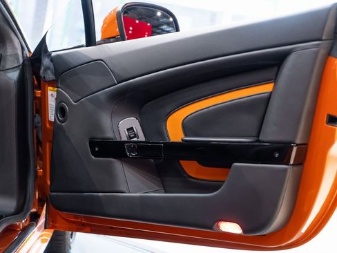 Used 2015 Aston Martin V12 Vantage S image 34