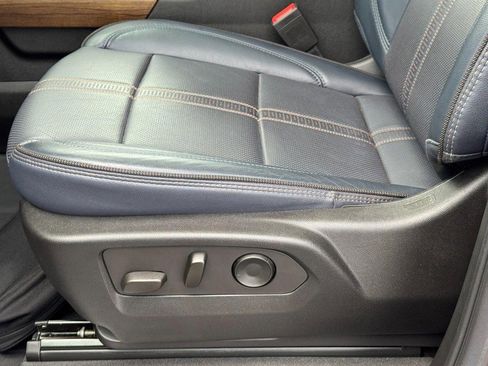 Used 2022 Chevrolet Silverado 1500 High Country w/ High Country Premium Package image 25