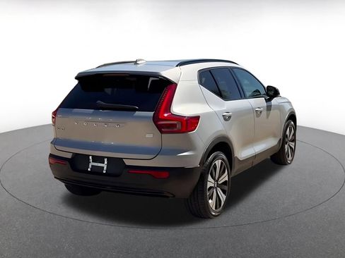 Used 2023 Volvo XC40 Recharge Plus image 15