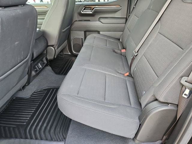 Used 2023 Chevrolet Silverado 1500 LT AWD/4WD image 21