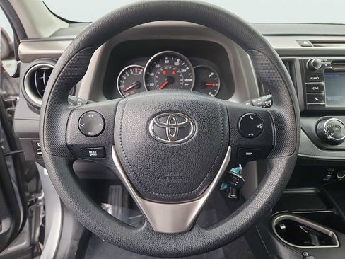 Used 2016 Toyota RAV4 LE image 22
