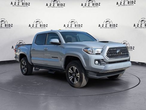 Used 2019 Toyota Tacoma TRD Sport AWD/4WD image 1