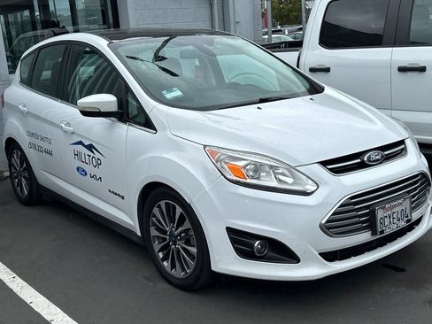 Used 2018 Ford C-MAX Titanium image 2