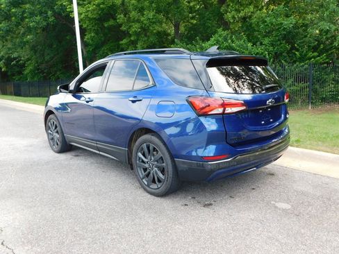 Used 2022 Chevrolet Equinox RS w/ RS Leather Package FWD image 10