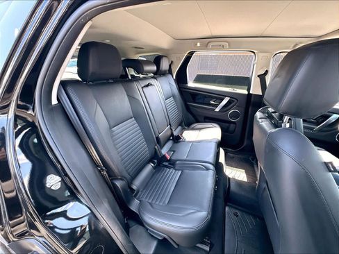 Used 2023 Land Rover Discovery Sport SE AWD/4WD image 30