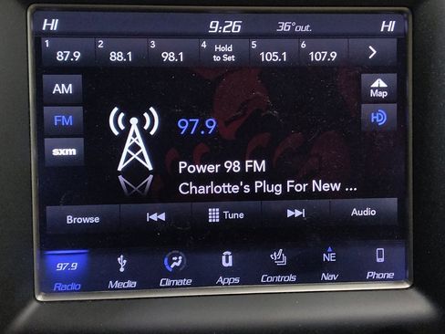 Used 2018 Jeep Grand Cherokee Overland image 25