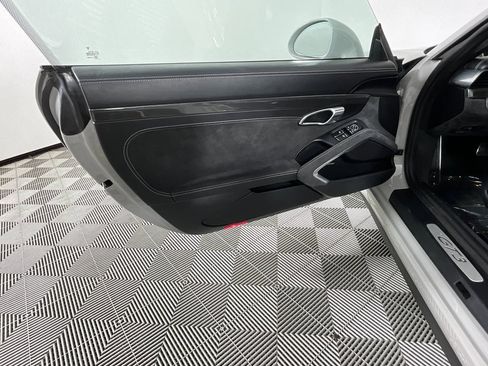 Used 2018 Porsche 911 GT3 image 14