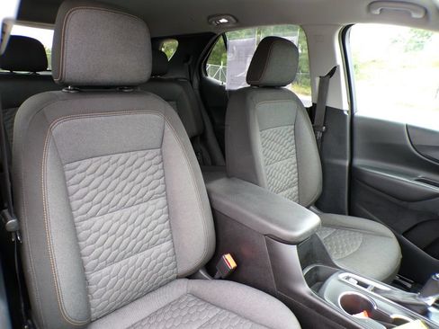 Used 2018 Chevrolet Equinox LT FWD image 13