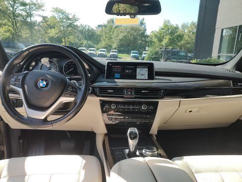 Used 2018 BMW X5 xDrive35i AWD/4WD image 9