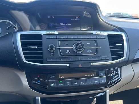 Used 2016 Honda Accord LX image 20