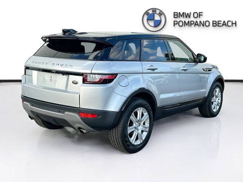 Used 2019 Land Rover Range Rover Evoque SE image 7