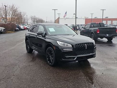 Used 2025 Lincoln Corsair Reserve w/ Jet Appearance Package image 10