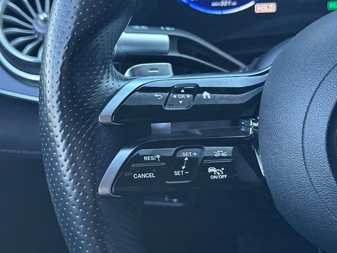 Certified 2022 Mercedes-Benz EQS 580 4MATIC Sedan w/ Pinnacle Trim Package image 28