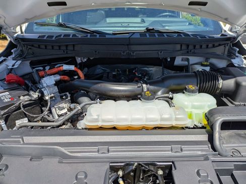 Certified 2024 Ford F150 Platinum w/ Equipment Group 702A High AWD/4WD image 47