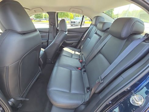 Used 2024 MAZDA MAZDA3 s FWD image 12