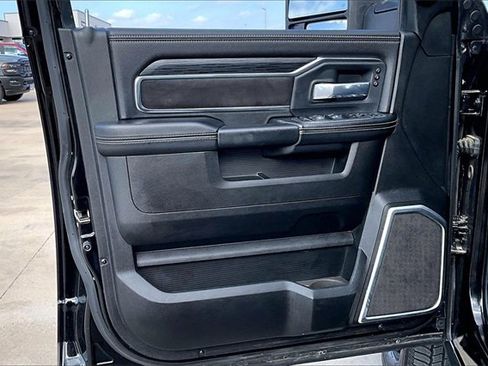 Used 2024 RAM 3500 Laramie w/ Night Edition image 24