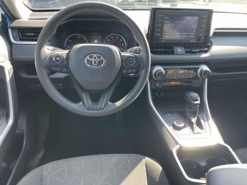Used 2021 Toyota RAV4 XLE w/ Convenience Package AWD/4WD image 15
