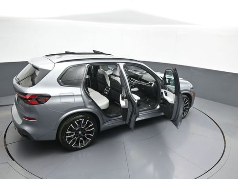 Used 2024 BMW X5 M60i AWD/4WD image 48