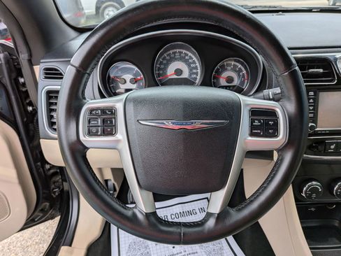 Used 2011 Chrysler 200 Limited FWD image 40