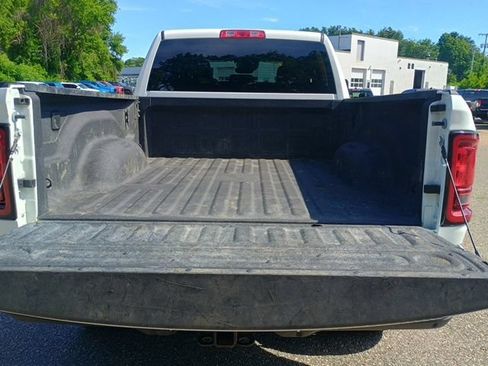 Used 2025 RAM 2500 Big Horn AWD/4WD image 19