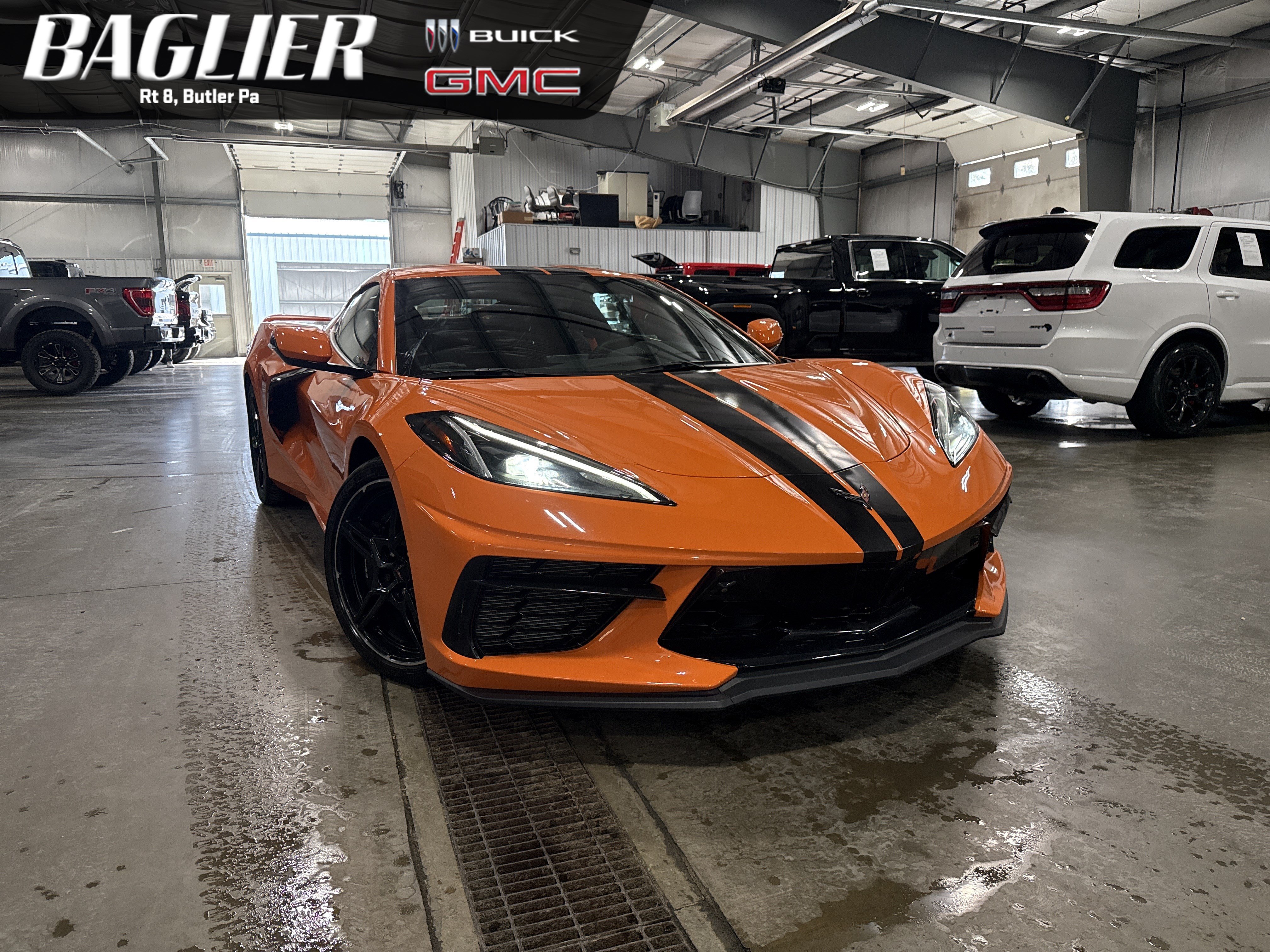Used 2023 Chevrolet Corvette Stingray Preferred Cpe w/ Z51 Performance Package RWD image 1