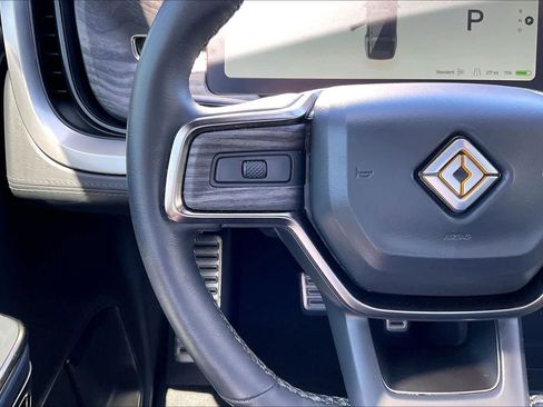 Used 2023 Rivian R1S Launch Edition AWD/4WD image 24