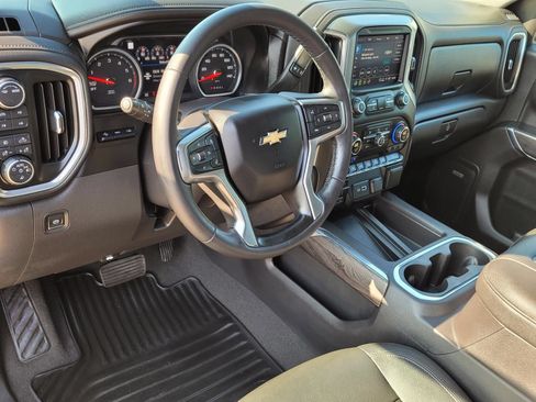 Used 2021 Chevrolet Silverado 1500 LTZ w/ Technology Package AWD/4WD image 23