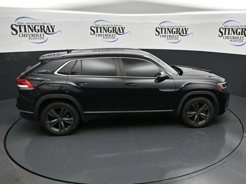 Used 2022 Volkswagen Atlas Cross Sport SEL R-Line AWD/4WD image 25