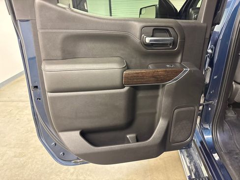 Used 2020 GMC Sierra 1500 SLE w/ SLE Value Package image 28