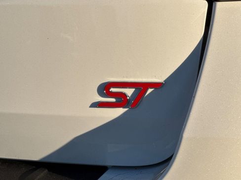 New 2026 Ford Explorer ST w/ Sun And Sound Package image 15