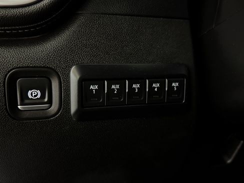 Used 2022 Chevrolet Silverado 2500 LT w/ Convenience Package image 29