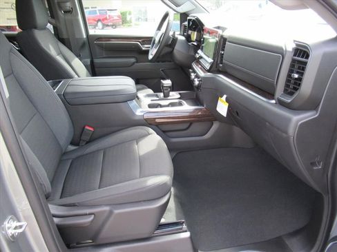 New 2026 GMC Sierra 1500 Elevation w/ Max Trailering Package AWD/4WD image 12