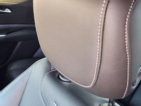 Used 2024 Cadillac XT4 Premium Luxury w/ Cold Weather Package image 15