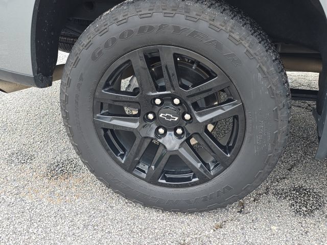Used 2023 Chevrolet Silverado 1500 RST w/ Protection Package AWD/4WD image 12