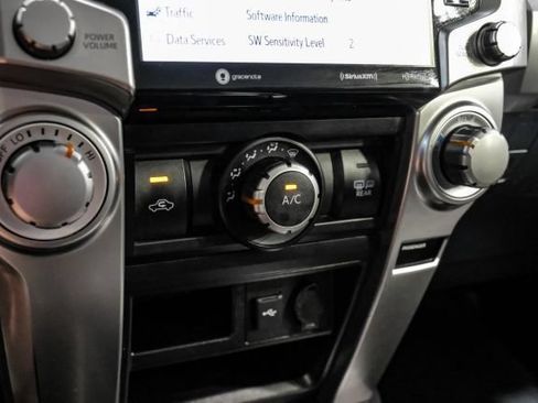 Used 2021 Toyota 4Runner SR5 Premium AWD/4WD image 40