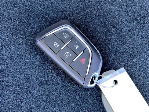 New 2025 Cadillac Lyriq Luxury image 37