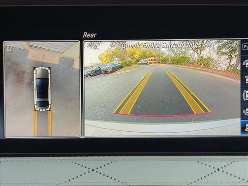 Used 2020 Mercedes-Benz Maybach S 560 4MATIC image 13