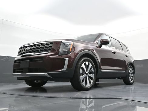 Used 2020 Kia Telluride S AWD/4WD image 24
