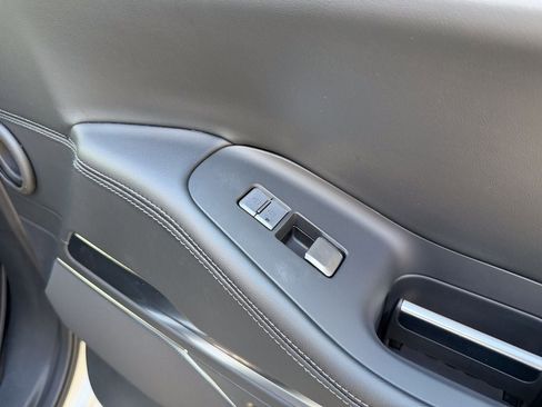 New 2026 Lincoln Navigator L Premier AWD/4WD image 33
