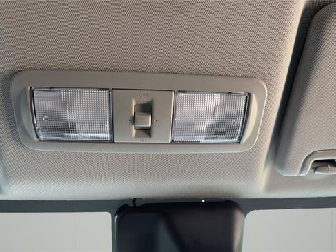 Used 2025 Nissan Frontier S w/ S Utility Package RWD image 21