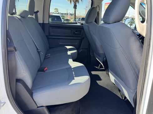 Used 2018 RAM 2500 Tradesman w/ Chrome Appearance Group AWD/4WD image 19