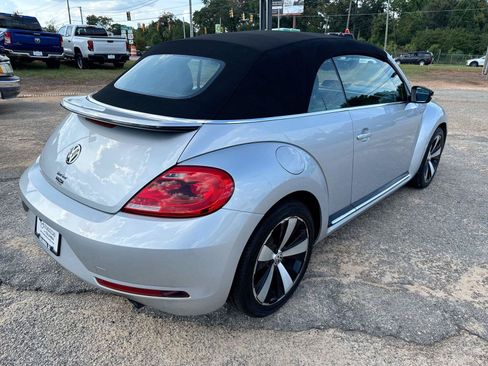Used 2013 Volkswagen Beetle 2.0T FWD image 22