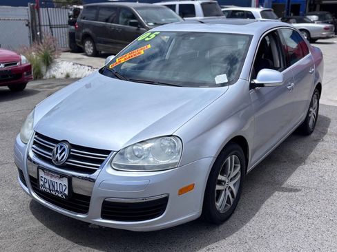 Used 2005 Volkswagen Jetta 2.5 image 3