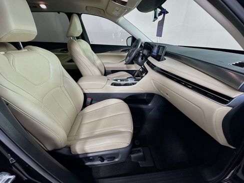 Used 2023 INFINITI QX60 Luxe w/ Performance Audio Package AWD/4WD image 37