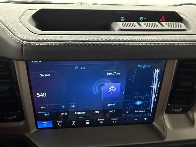 Used 2025 Ford Bronco Outer Banks AWD/4WD image 18